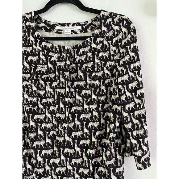 Diane Von Furstenburg Opal Jungle Animal Print Silk Button Front Romper Size 6 - Picture 5 of 12